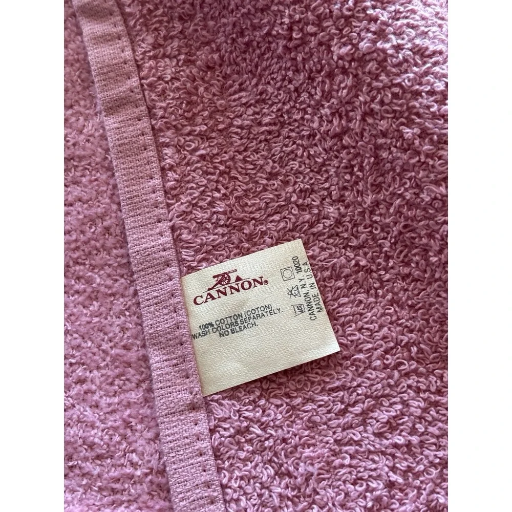 Vintage Pink Cannon Bath Towel Eyelet Lace Band Retro Cottage Granny Chic